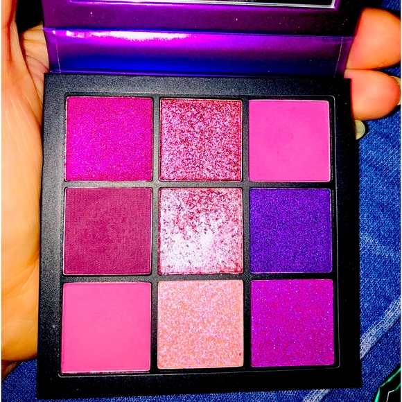 Huda Beauty  OBSESSIONS eye shadow bundle of 4 see pics - Picture 2 of 5